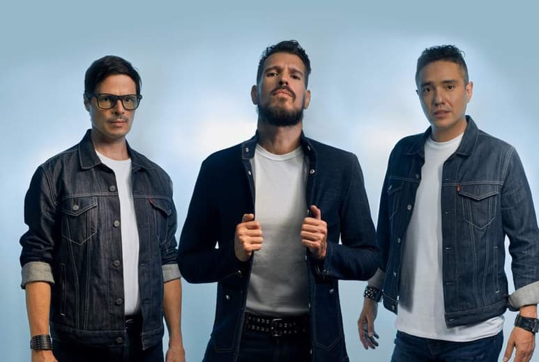 Ayer, el grupo ofreció una presentación en Internet. (ARCHIVO)