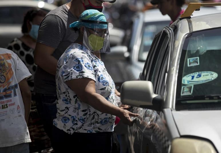 Paraguay registró este sábado 26 nuevos casos de COVID-19 en 24 horas, de los que 22 son de contacto y cuatro de circulación autóctona, y cerró en 1,362 la cifra total de contagios desde la detección el primer positivo, el 7 de marzo. (ARCHIVO)