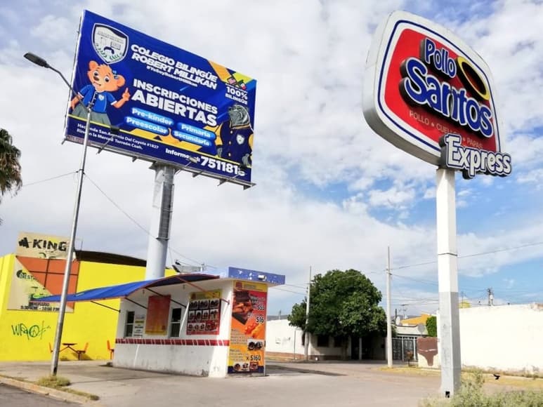 Ladrones se llevaron 3 mil 500 pesos en el atraco a una sucursal de Pollos Santos. (EL SIGLO DE TORREÓN)