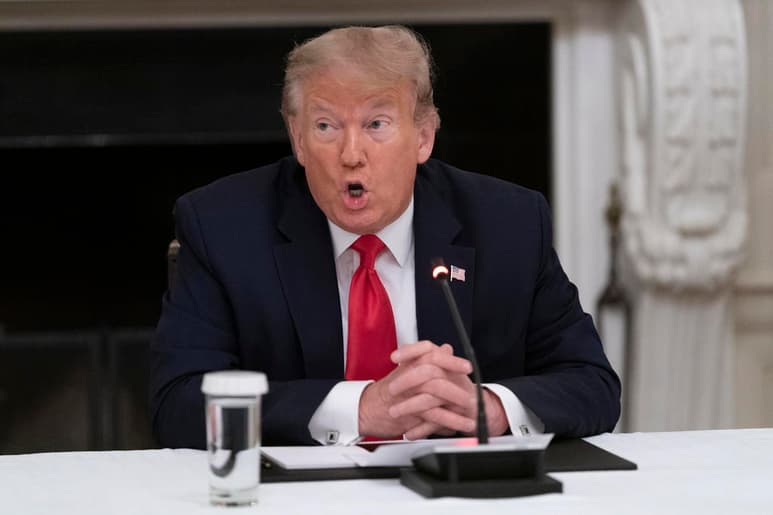 El presidente de Estados Unidos, Donald Trump, visitará este martes el estado de Arizona, uno de los puntos rojos de COVID-19 en el país después del considerable incremento en el número de casos reportado en las últimas semanas. (ARCHIVO)