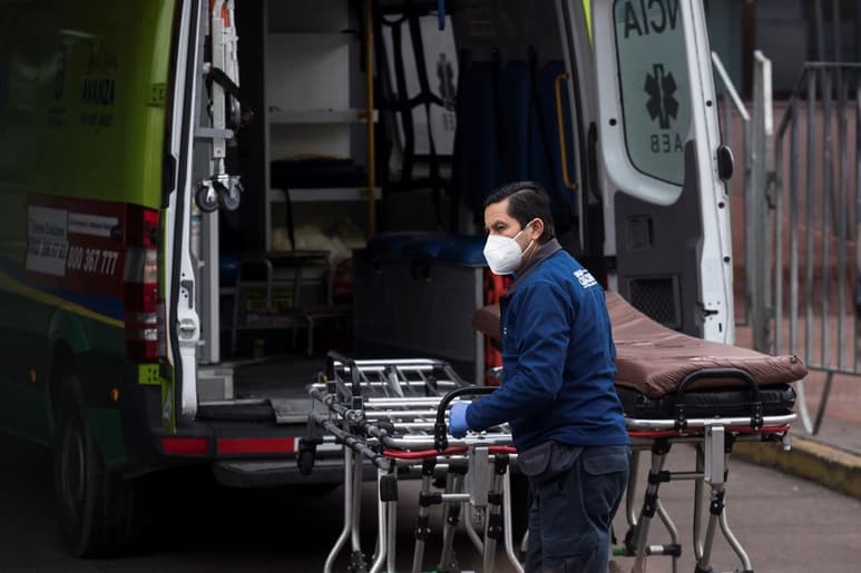 El Ministerio de Salud de Chile cifró este martes en 3,804 los nuevos casos de coronavirus detectados en el país en las últimas 24 horas, lo que lleva a una cifra total de 250,767 contagiados desde el inicio de la pandemia, el pasado 3 de marzo. (ARCHIVO)