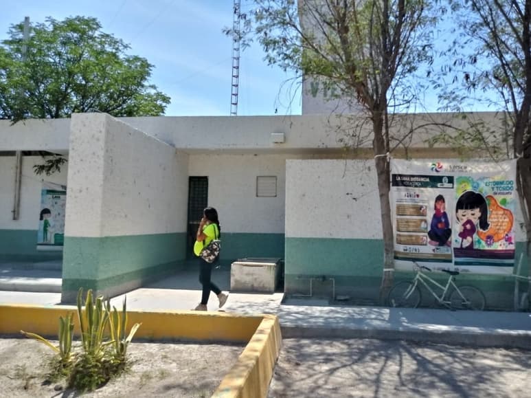 Al lado de la clínica IMSS podría construirse el banco federal. (EL SIGLO DE TORREÓN)