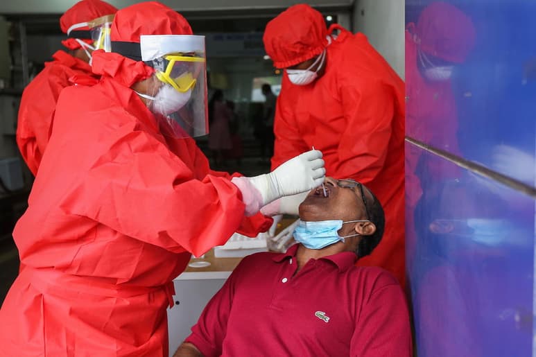 Los casos de coronavirus en el mundo están por llegar a los 9.5 millones, tras haber aumentado en 167,000. (EFE)