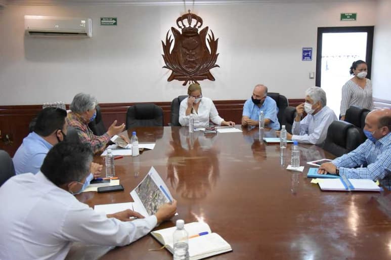 Ayer se llevó a cabo la primera de una serie de reuniones que se realizarán para tratar el tema.