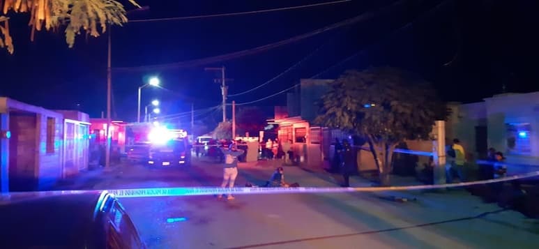 Elementos de distintas corporación de seguridad del estado y del municipio acudieron al lugar. (EL SIGLO DE TORREÓN)
