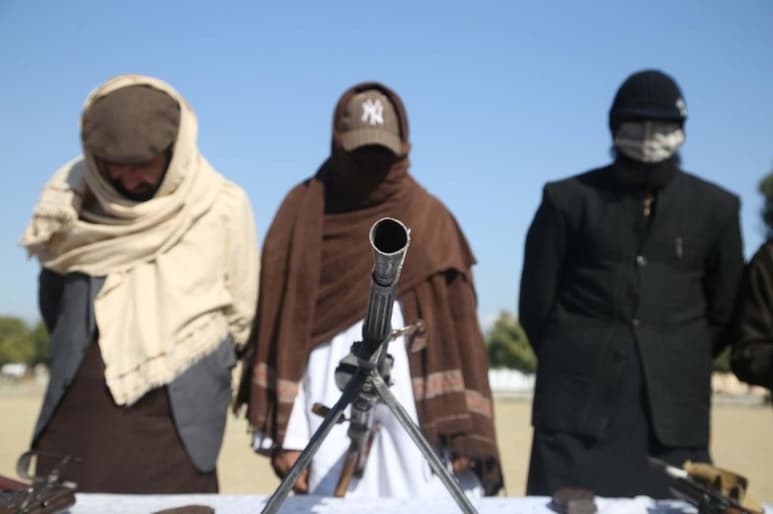 Los talibanes aseguraron este domingo que en las casi dos décadas de guerra en Afganistán nunca recibieron ayuda militar de otros países, incluido Rusia. (ARCHIVO)