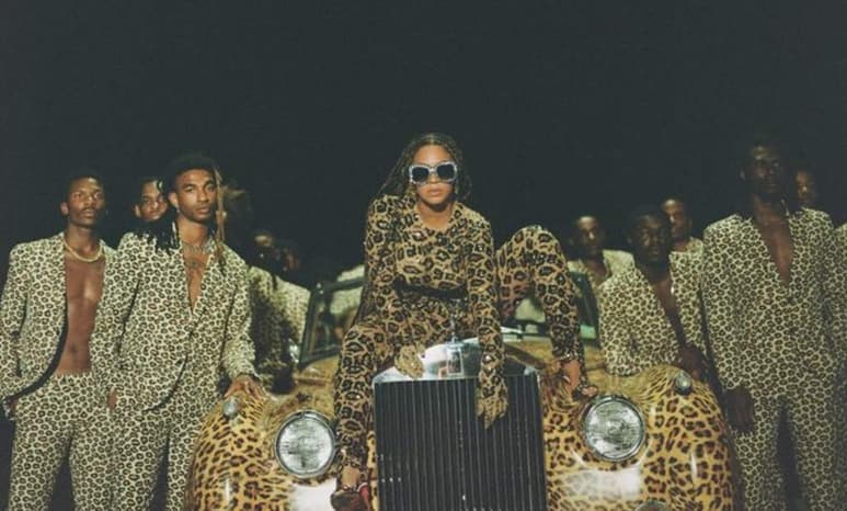 Beyoncé anunció la publicación de un álbum basado en The Lion King (El Rey León) para el próximo 31 de julio. El trabajo, que ya tiene videoclip como adelanto, será presentado por la cantante y compositora de R&B junto a Disney+. (TWITTER)