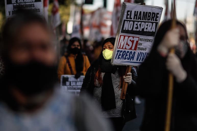 El país sudamericano colocó 61 mil 136.81 millones de pesos en moneda nacional. (ARCHIVO)