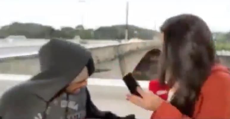 La grabación se volvió viral en redes sociales (CAPTURA)