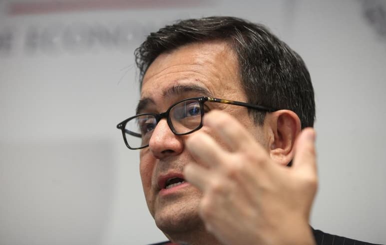 La visita del presidente Andrés Manuel López Obrador a su homólogo estadounidense, Donald Trump, por la entrada en vigor del Tratado entre México, Estados Unidos y Canadá (T-MEC), tiene sus riesgos porque se puede utilizar con fines electorales, aseguró el exsecretario de Economía, Ildefonso Guajardo. (ARCHIVO)