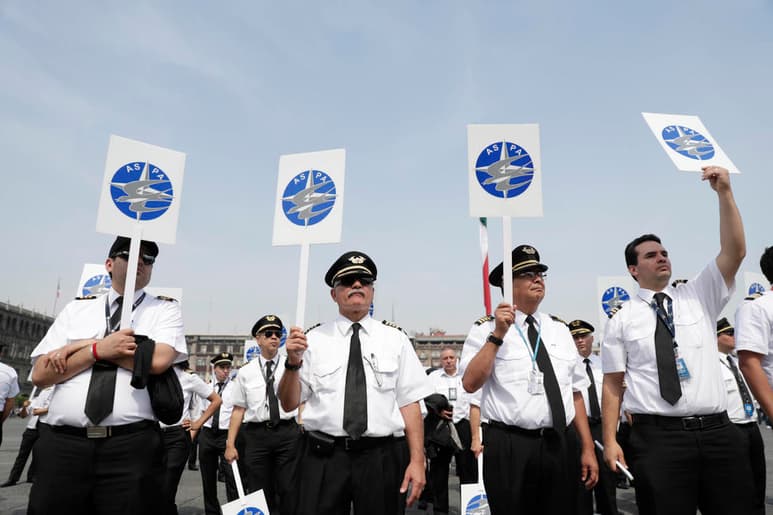 La Asociación Sindical de Pilotos Aviadores de México (ASPA) respaldó la solicitud de Aeroméxico de adherirse al Capítulo 11 de la Ley de Quiebras en Estados Unidos, como parte de una reestructura financiera de la empresa. (ARCHIVO)