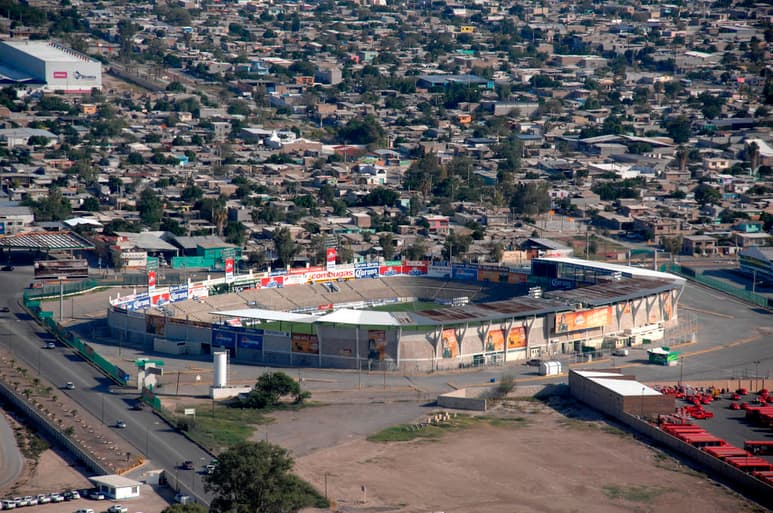 Este dos de julio, la ‘Casa del dolor ajeno’, el antiguo Estadio Corona cumpliría 50 años de vida, cinco décadas que sirvieron para enaltecer la historia del deporte lagunero y del Club Santos Laguna. (ARCHIVO)