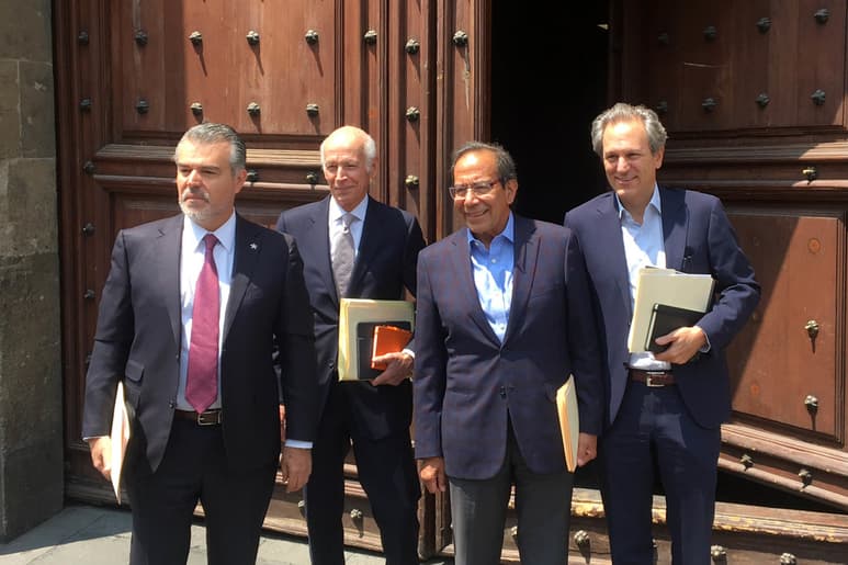 Los empresarios destacaron que el T-MEC afianza la posición de México. (ARCHIVO)