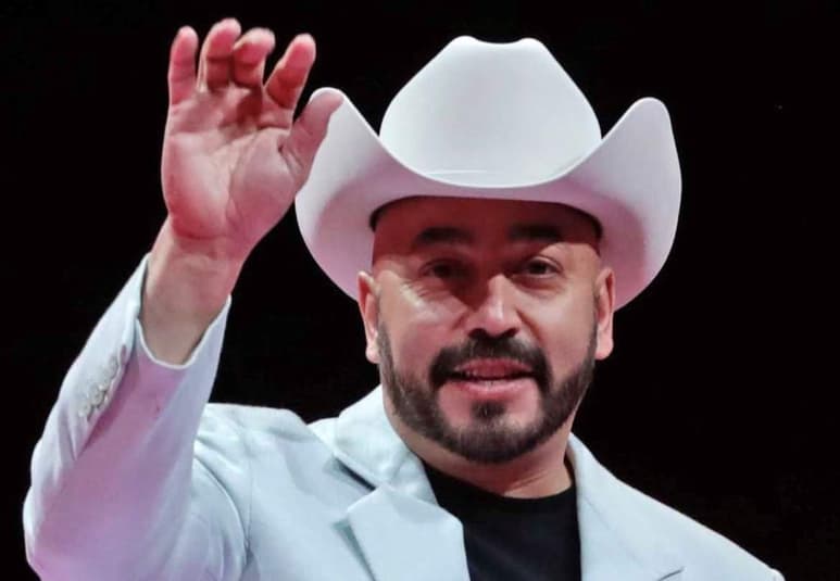 Lupillo Rivera promueve el disco De regreso al ruedo. (ARCHIVO)