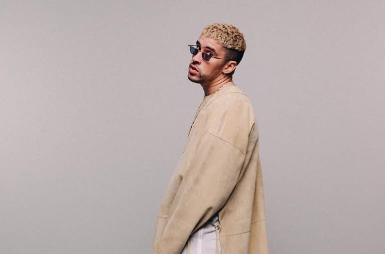 Bad Bunny, el máximo exponente del trap latino, aparecerá mañana martes en la nueva edición de la revista Playboy, divulgó la publicación en sus redes sociales este lunes. (ESPECIAL)