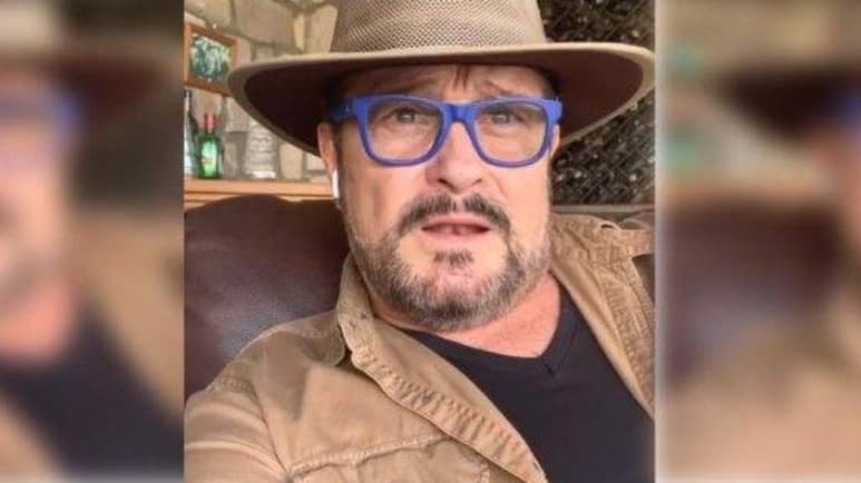 Arturo Peniche reveló que cuatro de sus familiares perdieron la vida a causa del coronavirus. (ESPECIAL)
