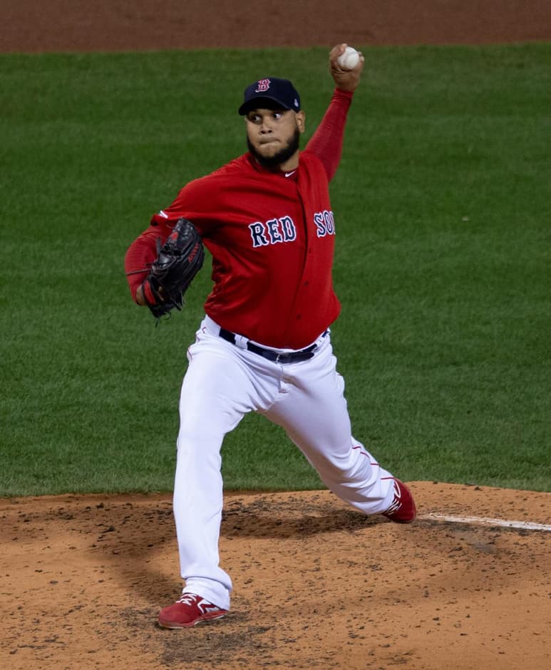 El zurdo Eduardo Rodríguez estaba considerado para abrir el juego inaugural de los Medias Rojas, que ya buscan otras alternativas. (EFE)