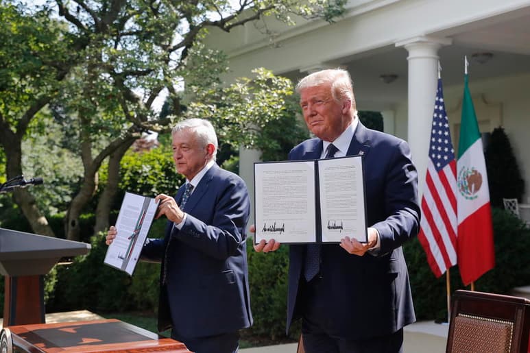 Andrés Manuel López Obrador y Donald Trump compartieron ante los medios de comunicación un mensaje desde el Jardín de las Rosas en la Casa Blanca. (EFE)