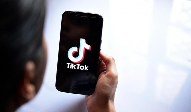 Los fallos en la famosa plataforma para smartphones se registró durante el medio día de este jueves (CAPTURA)