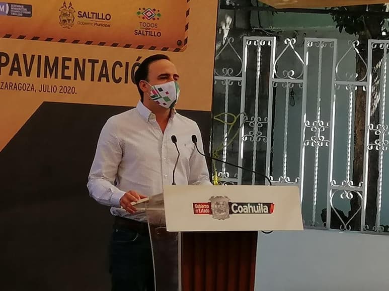 “Haremos una rueda de prensa para presentar la mini cartelera COVID-19 para el aniversario, va ser algo emblemático y bonito”, dijo.