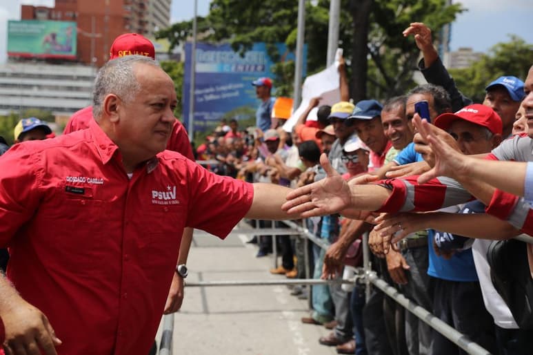 'Queridos compañeros y compañeras, cumplo con informar que luego de realizarme las pruebas correspondientes he resultado positivo en COVID-19, desde ya me encuentro aislado cumpliendo el tratamiento indicado, gracias por sus buenos deseos, con la moral en alto. Nosotros Venceremos', indicó en su cuenta de Twitter.
(ARCHIVO)
