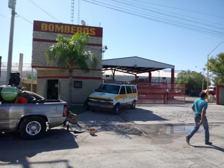Salud Municipal tomó las medidas adecuadas y sanitizó las instalaciones de esas dependencias, que se encuentran juntas, así como las de Seguridad Pública Municipal. (EL SIGLO DE TORREÓN)