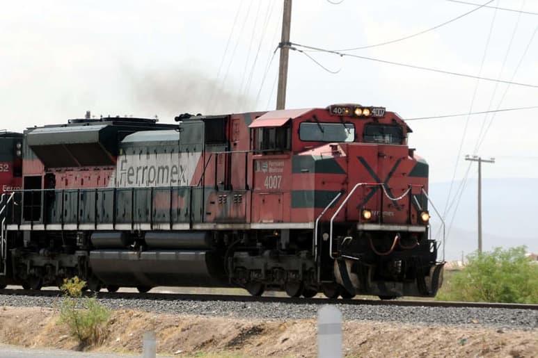 Los hechos se registraron en la carretera Saltillo-Derramadero, colonia Parque Alianza Derramadero, kilometro 105. (ARCHIVO)