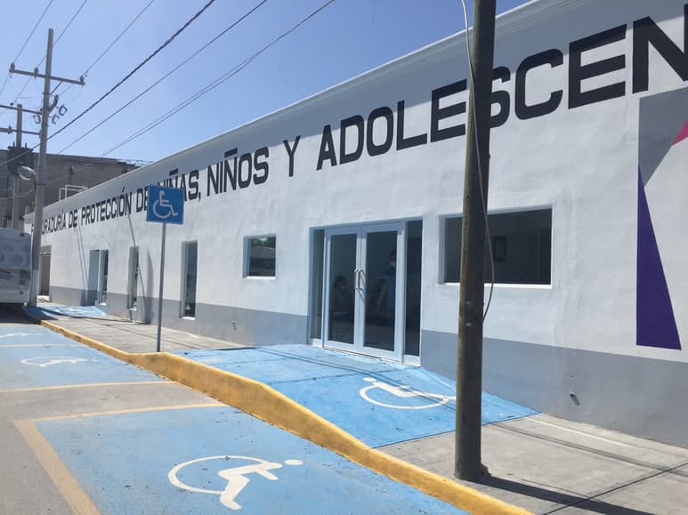 La menor que se pretendía adoptar entre particulares se encuentra bajo resguardo del Sistema DIF Municipal en Ciudad Lerdo.