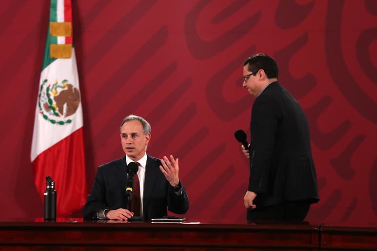 López-Gatell (i) enfatizó que no hay asperezas con los Gobiernos estatales por el semáforo.