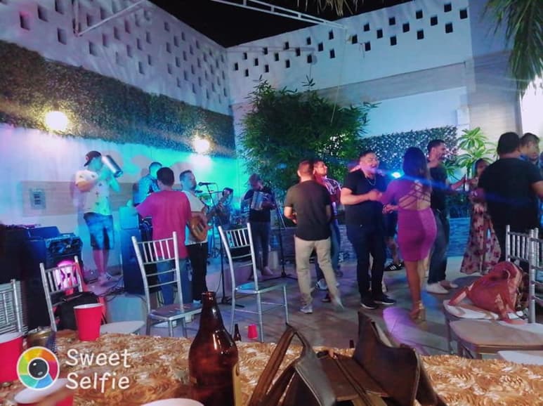 La operación de quintas y salones de eventos, así como la aglomeración de personas se encuentran por el momento estrictamente prohibidos en la región. (ESPECIAL)