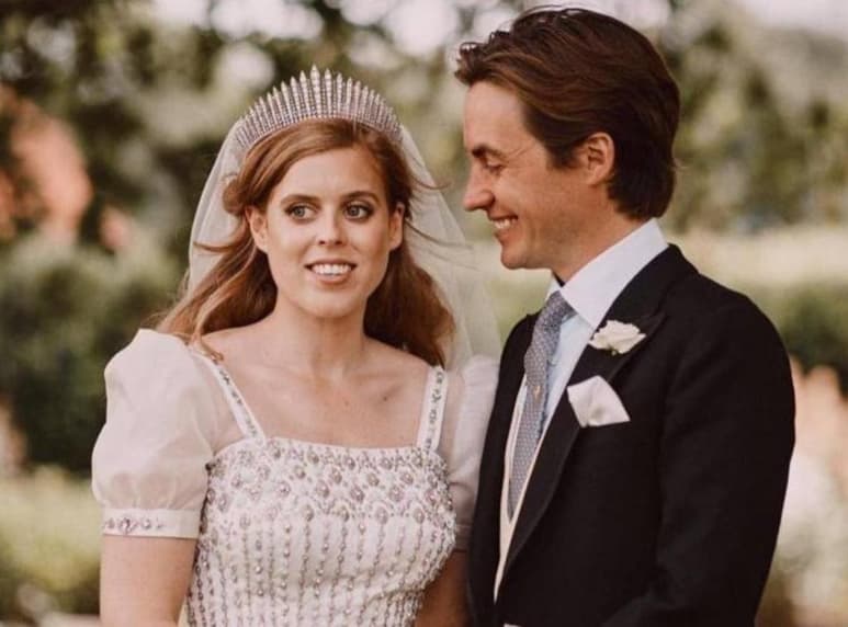 'Edoardo es el único descendiente varón llevando la familia a la próxima generación. Él es un conde, su esposa condesa automáticamente, y cualquiera de sus hijos serán condes o nobile donna', dijo. (AGENCIAS)