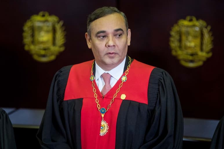 El presidente del Tribunal Supremo de Justicia, Maikel Moreno, participa en el acto de juramento de la nueva directiva del Consejo Nacional Electoral. (EFE)