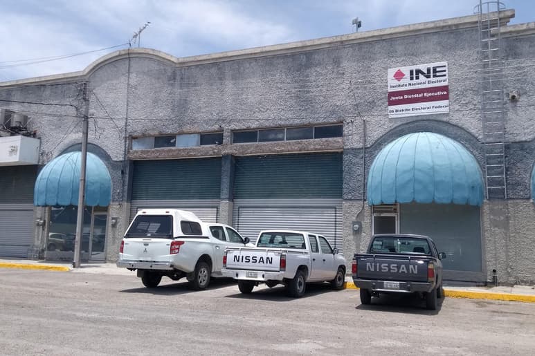 Será el próximo lunes 3 de agosto cuando las autoridades electorales tengan disponibles nuevamente las atenciones presenciales en los módulos, ubicados en cada uno de los municipios de la entidad, en Torreón serán reabiertas las oficinas de Plaza Jumbo, Alameda Zaragoza y Fuentes.
(EL SIGLO DE TORREÓN)