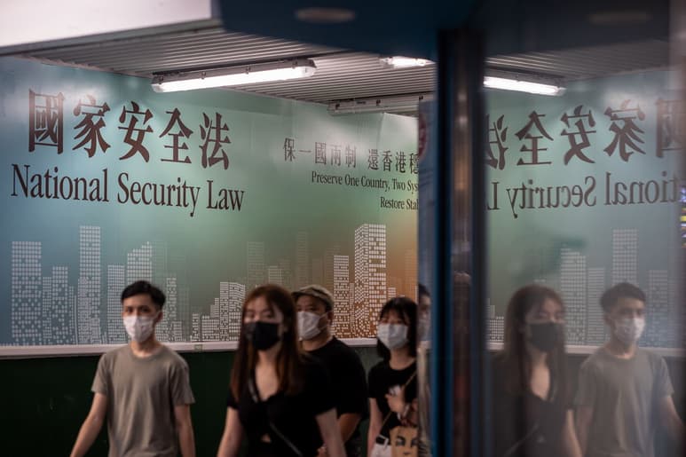Gran Bretaña anunció a inicios de julio que conferiría derechos de residencia a hongkoneses. (ARCHIVO)