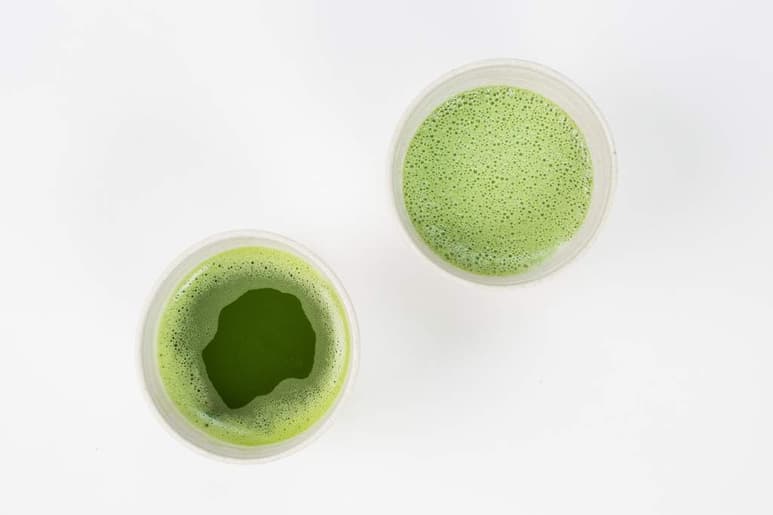mpezar el día con un jugo ya sea de alguna o varias frutas, o de vegetales es bastante común entre los mexicanos, por ello no es de sorprenderse que los establecimientos que ofrecen estas dulces bebidas pululen en diversos puntos del país. (ESPECIAL)
