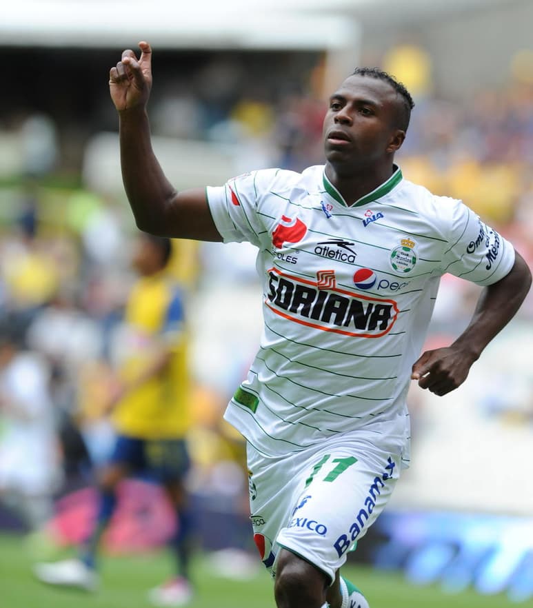 Christian Benítez dejó el Santos Laguna en 2011 y después se reveló que el motivo por el cual abandonó el equipo y la ciudad fue la inseguridad.