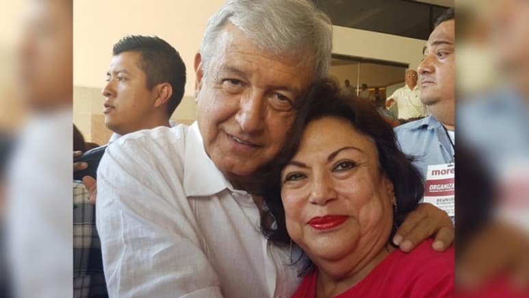 Se trata de un consulado de carrera, por lo cual no requiere de la ratificación del Senado mexicano, para poder estar al frente de la representación.
(TWITTER)
