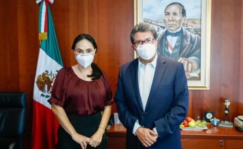 La senadora había señalado que asumiría el escaño sin bancada, decisión que cambió después de entrevistarse con el líder de la mayoría, Ricardo Monreal Ávila.
(ESPECIAL)