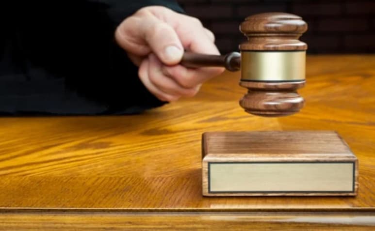 De acuerdo con el artículo 117 del Código Penal para el estado de Morelos se impondrá de uno a cinco años de prisión y de 20 a 200 días-multa, a la madre embarazada que voluntariamente procure su aborto o consintiera que otro la haga abortar.
(ARCHIVO)