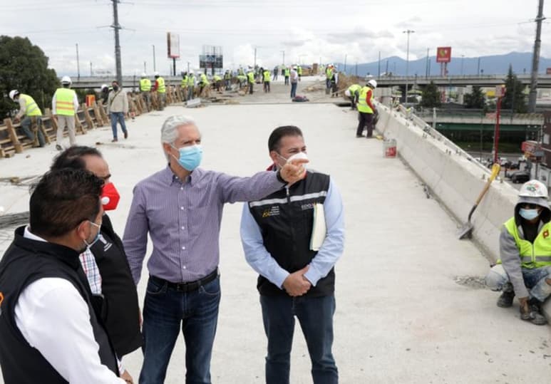 Aseguró que el distribuidor vial es una pieza clave para mejorar la movilidad en el Valle de Toluca.