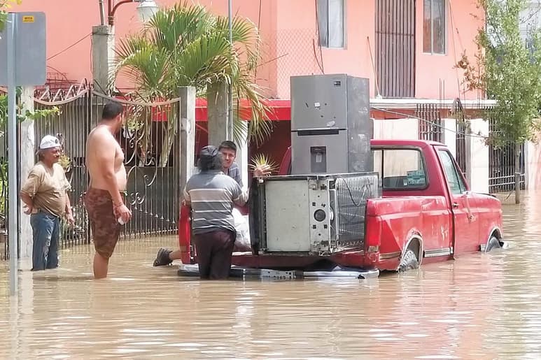 Esta decisión es por la presencia de los fenómenos naturales, con lluvia severa e inundación pluvial que ocurrieron los días 25 y 26 de julio. (ARCHIVO)