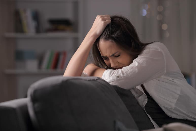 Durante la pandemia por Coronavirus se han incrementado la ansiedad y la depresión a causa del confinamiento; las víctimas más frecuentes son las mujeres jóvenes. (ESPECIAL)