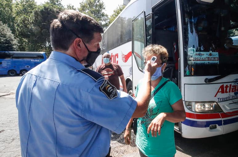 talia ha contabilizado 386 nuevos casos de contagio con coronavirus en las ultimas 24 horas, con lo que la cifra total es de 247,158 desde que comenzó la emergencia en el país, el 21 de febrero. (ARCHIVO)