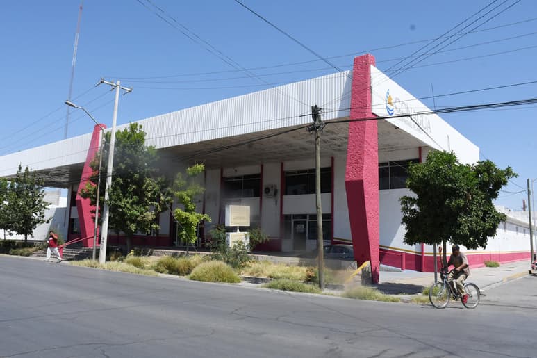 La dependencia federal aseguró que es falsa la información difundida sobre el inicio de una campaña para promover la renovación automática y masiva de concesiones de aguas nacionales. (ARCHIVO)