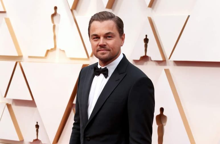Leonardo Dicaprio, a través de su compañía Appian Way, trabaja para adaptar a una serie de televisión la novela Island, el relato utópico que Aldous Huxley escribió antes de morir. (ARCHIVO)