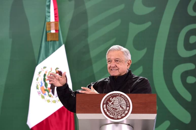 El Grupo Parlamentario del PAN en la Cámara de Diputados anunció que recurrirá al amparo ante el Poder Judicial Federal para obligar al presidente Andrés Manuel López Obrador a usar cubrebocas pues la ciencia ha comprobado su efectividad para enfrentar los contagios de COVID-19. (ARCHIVO)