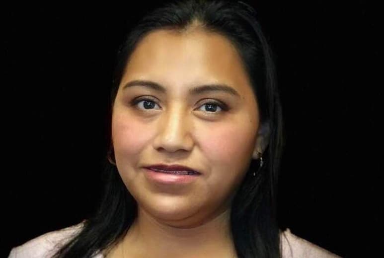 A los seis años trabajaba en casa de “gente rica” a cambio de techo y comida en su natal Oaxaca y a los 36, en Florida y con tres hijos estadounidenses, Karina Mendoza publica su primer libro, “La larga travesía de una niña mexicana”. (ARCHIVO)