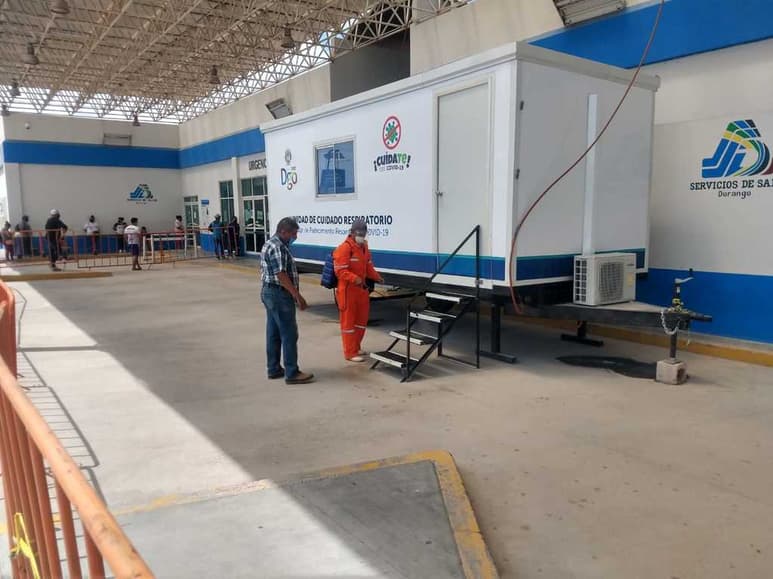 La Dirección de Prevención Social acudió al nosocomio para sanitizar las instalaciones.