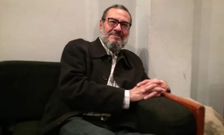 El poeta, ensayista y editor José Vicente Anaya falleció este sábado por la madrugada, informó Malpaís Ediciones a través de un breve comunicado. (ESPECIAL)