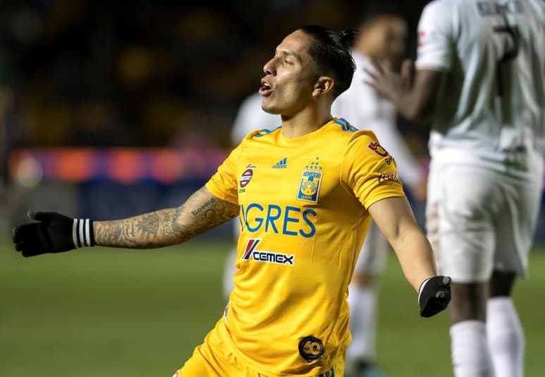 A Carlos Salcedo también se le reclama abandono a su hija, violencia familiar, suspensión de la patria potestad y hasta podría ir a prisión de cuatro a seis meses. (ARCHIVO)